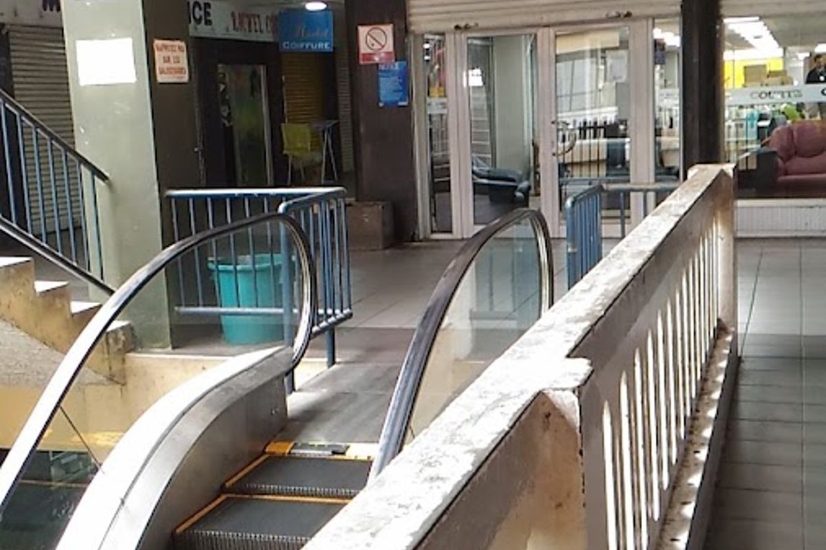 Les Galeries Evershine, Rose Hill