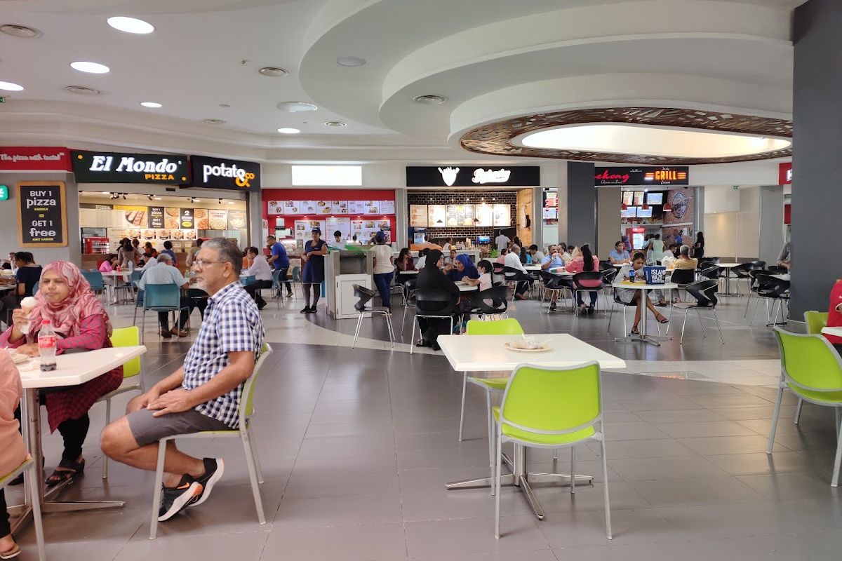 Riche Terre Mall, Riche Terre