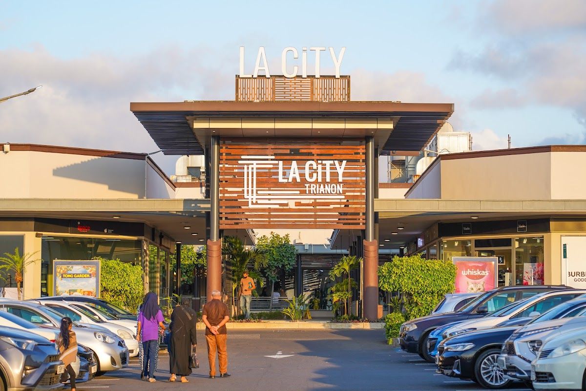 La City Mall, Trianon