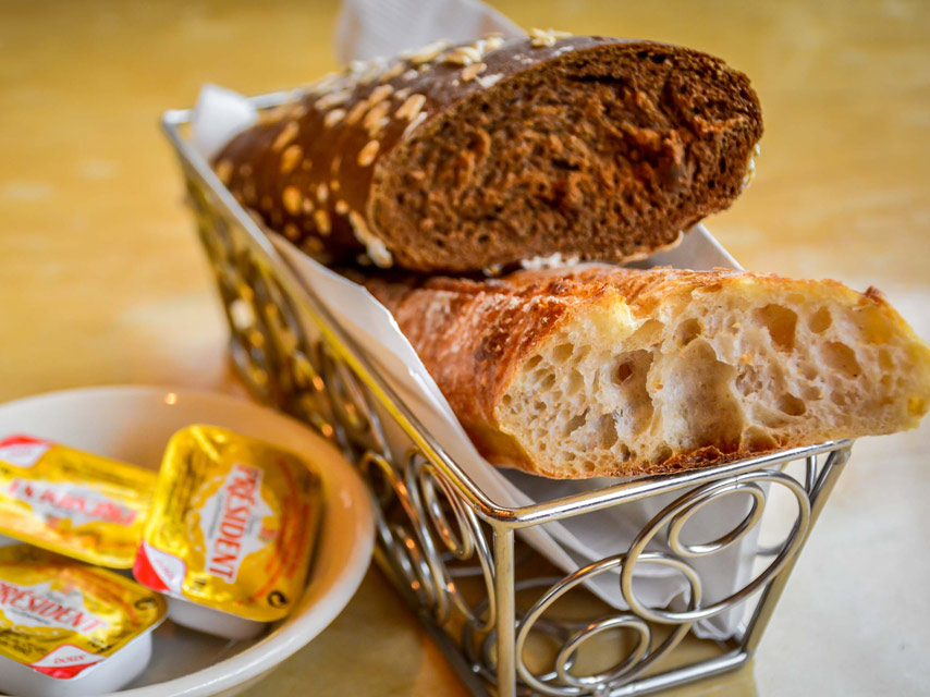 les-bonnes-raisons-de-preferer-le-pain-complet-au-pain-blanc (1)