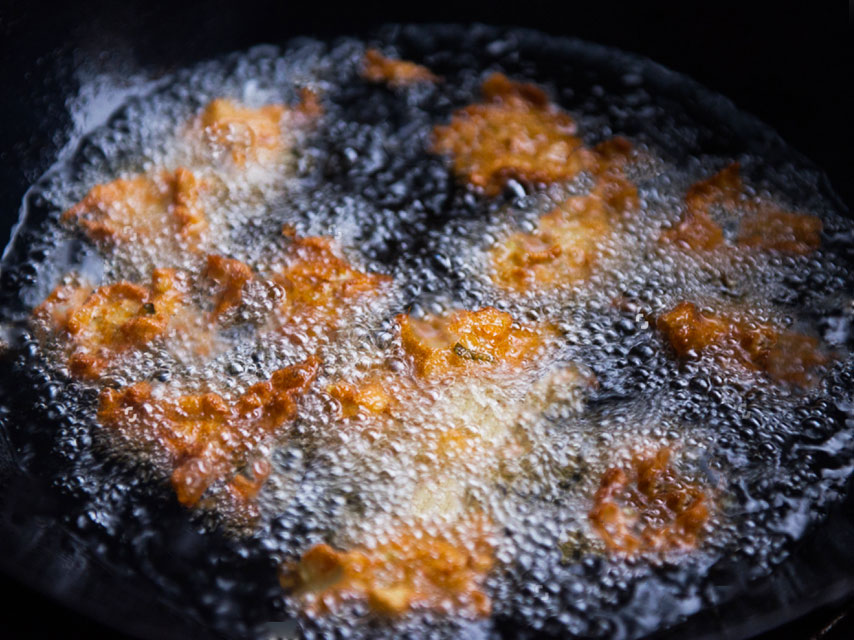 5-common-deep-frying-mistakes (1)